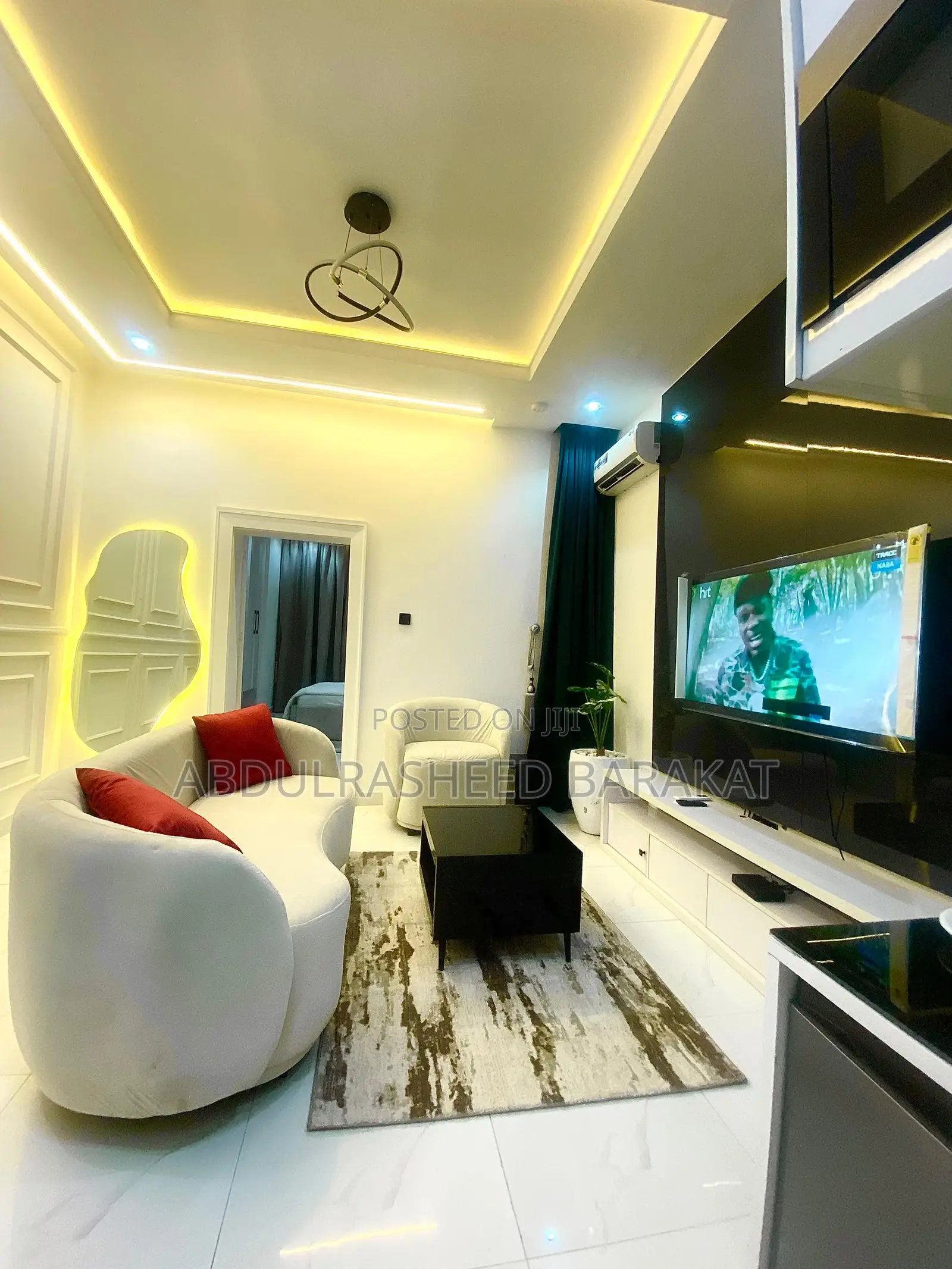 Luxury Aesthetically Pleasing 1 Bedroom Apartment in Jahi