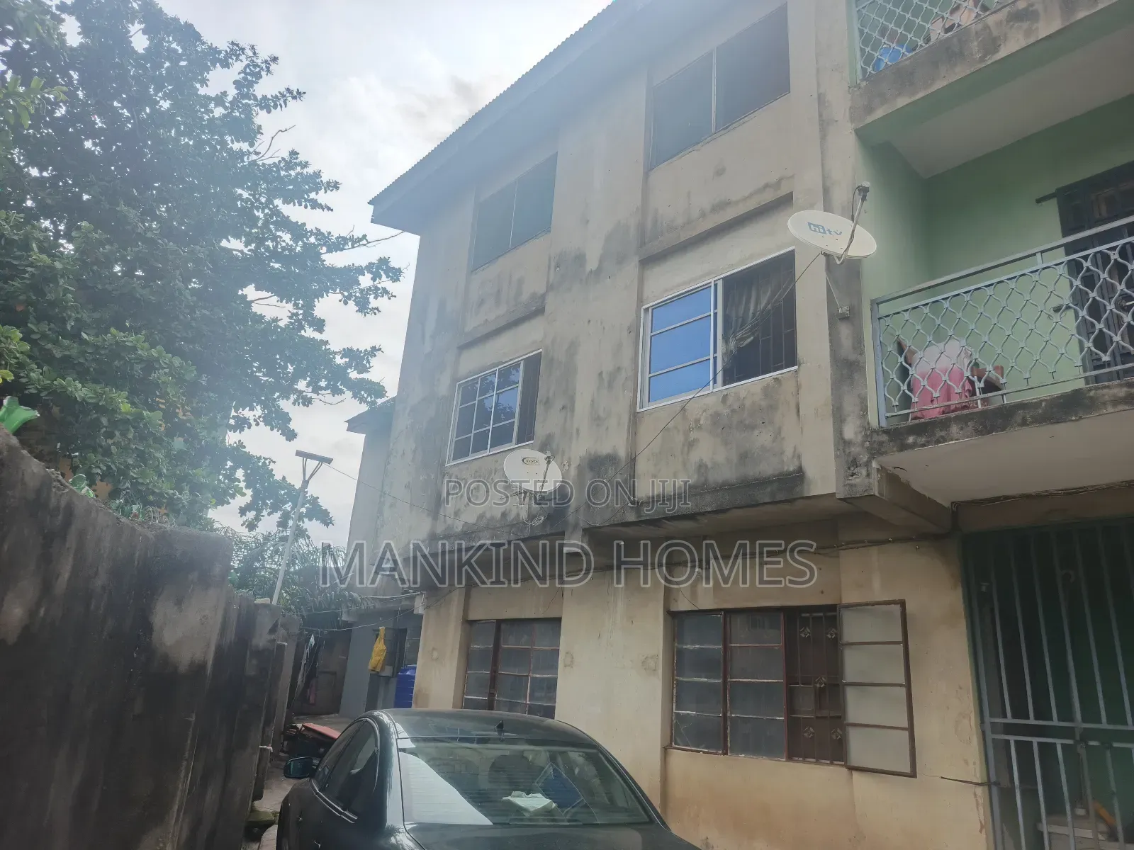 3bdrm Block of Flats in Mafoluku for sale in Mafoluku