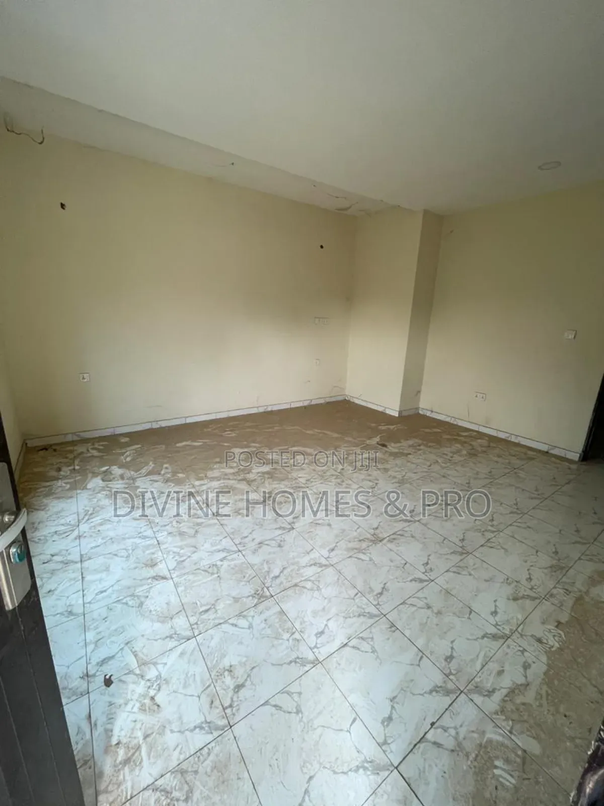 3bdrm Duplex in Berger Clinic, Life Camp for sale in Life Camp