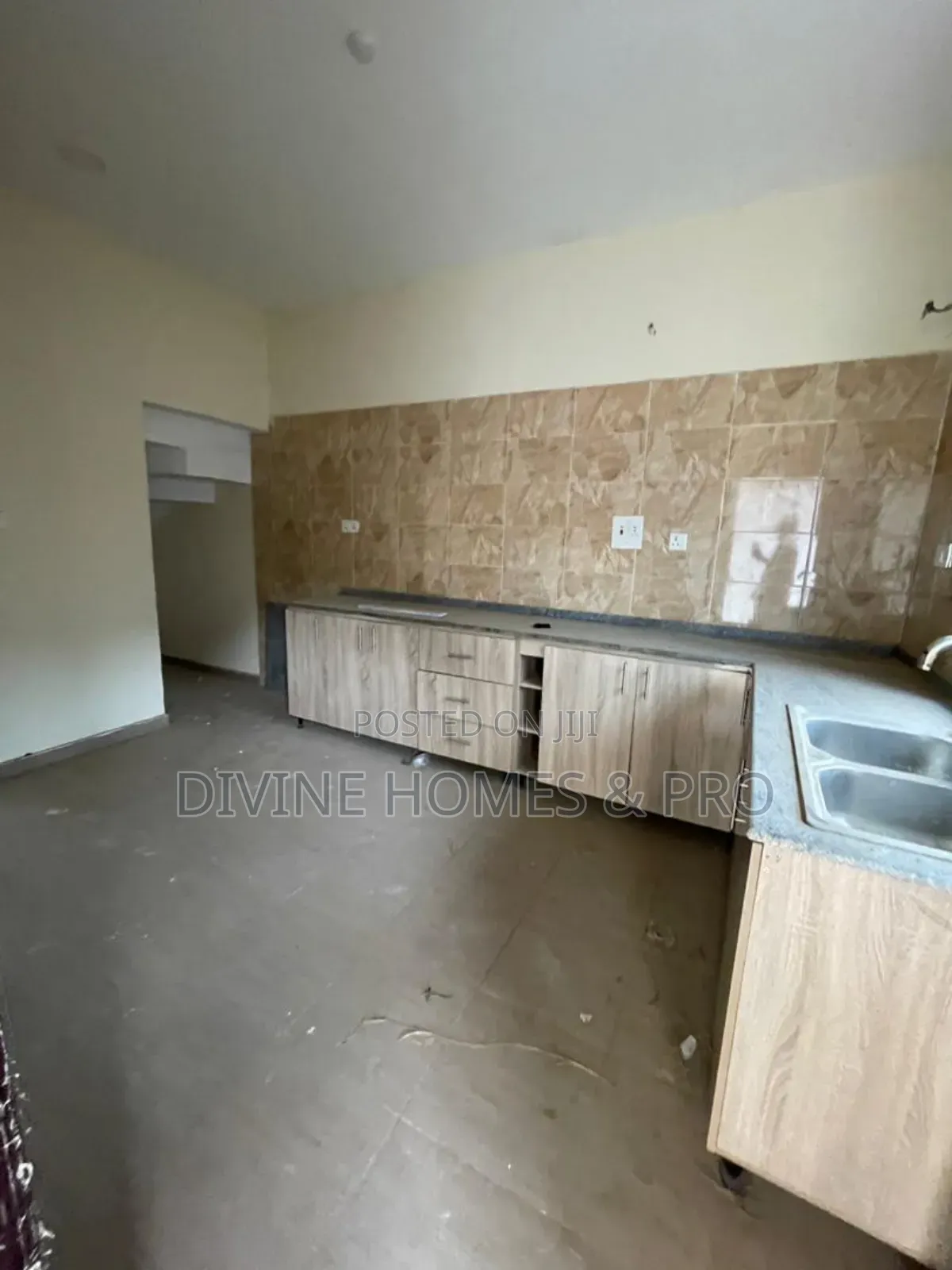 3bdrm Duplex in Berger Clinic, Life Camp for sale in Life Camp