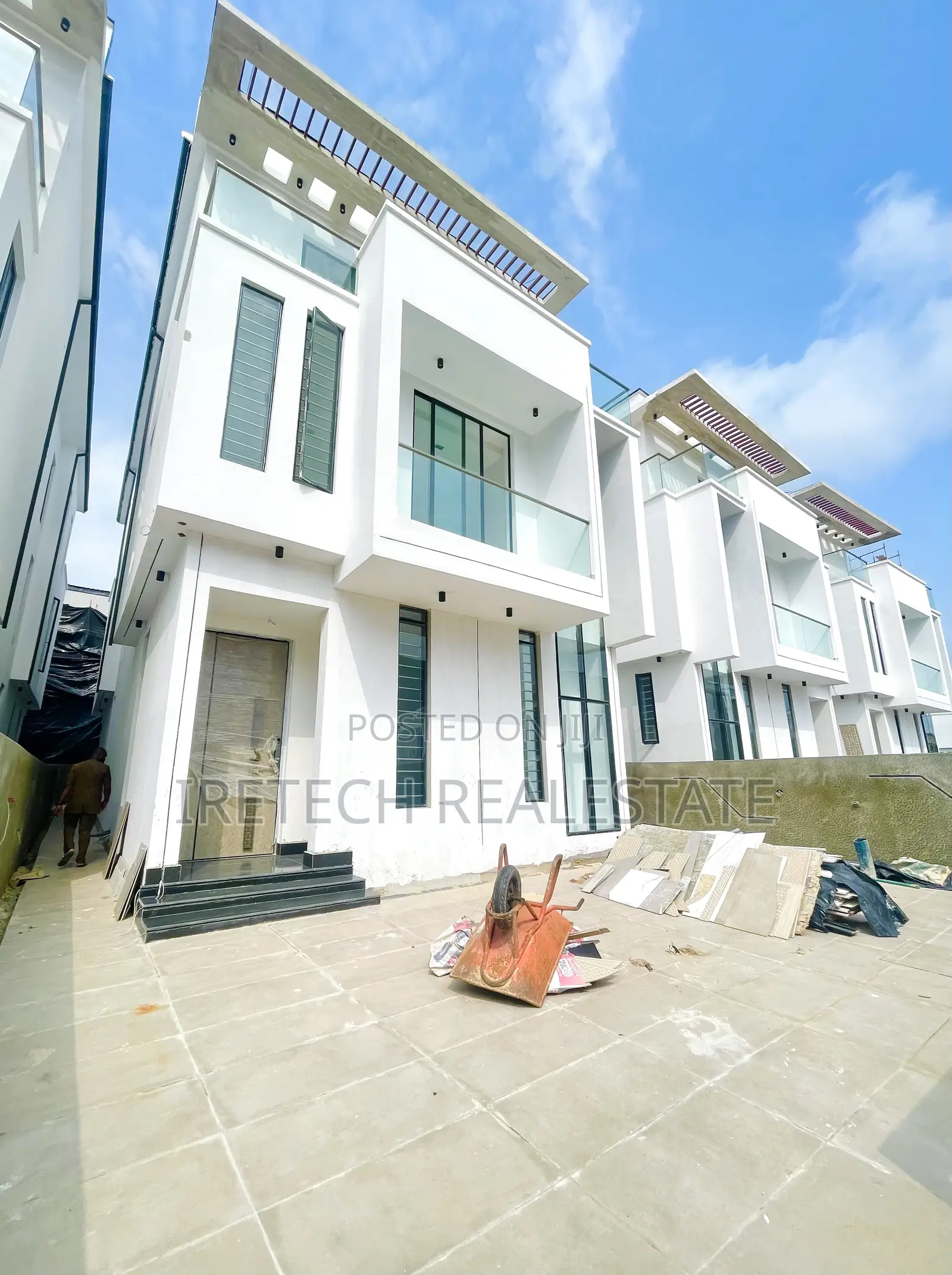 5bdrm Duplex in Chevron Alternative, Lekki for sale in Lekki