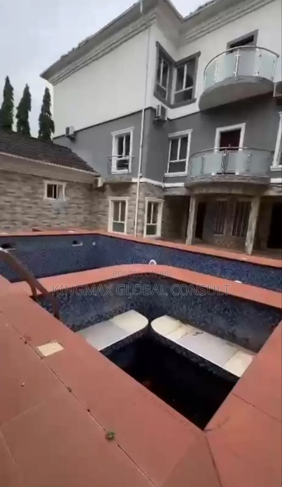 Furnished 7bdrm Duplex in Minister Quarters for sale in Mabushi