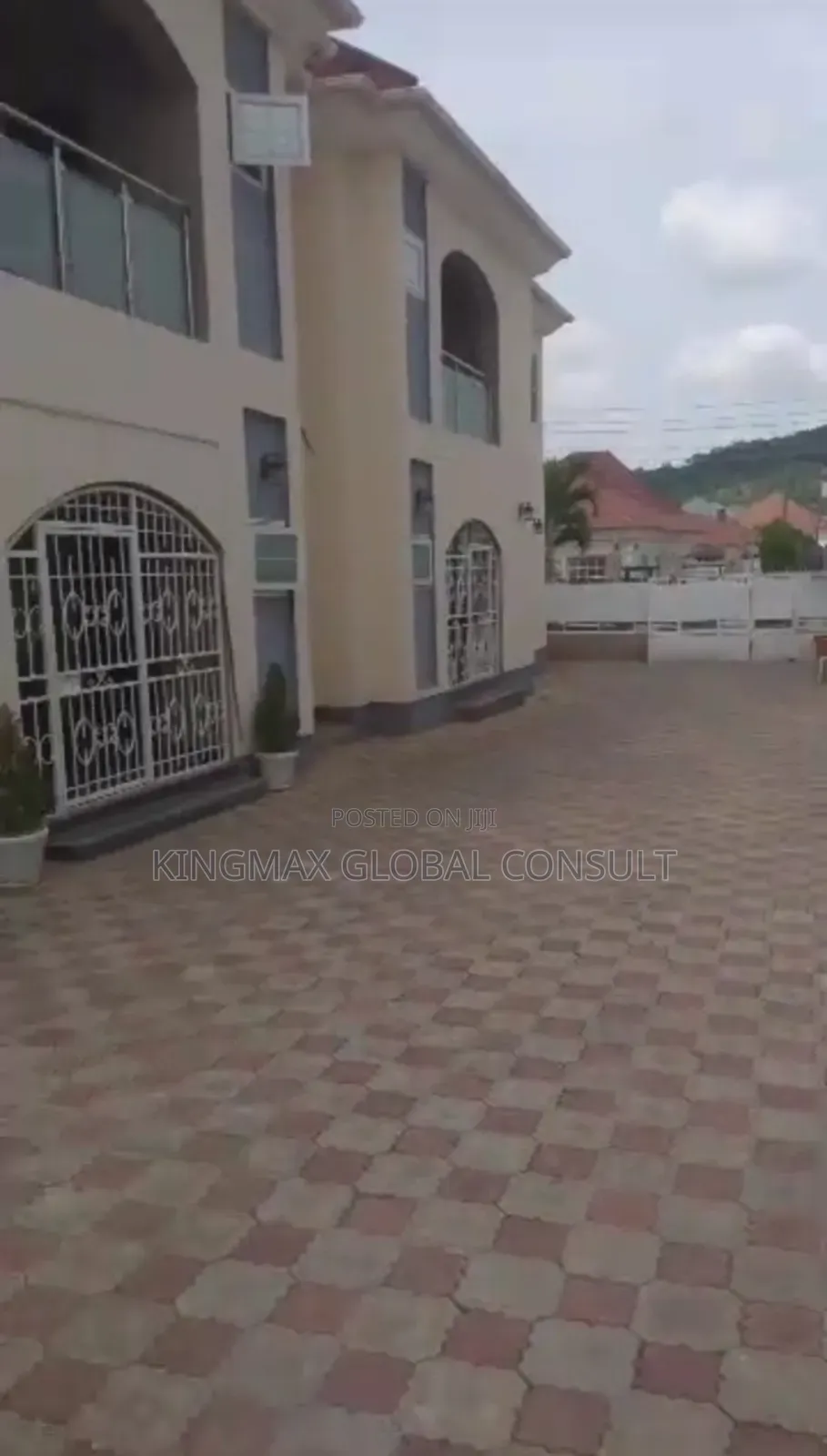 Furnished 4bdrm Duplex in Life Camp Abuja for sale in Life Camp