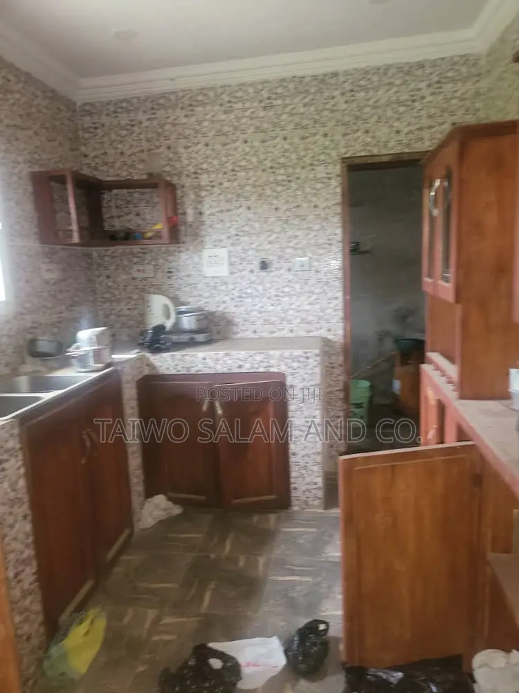 3bdrm Bungalow in Apata for sale in Apata