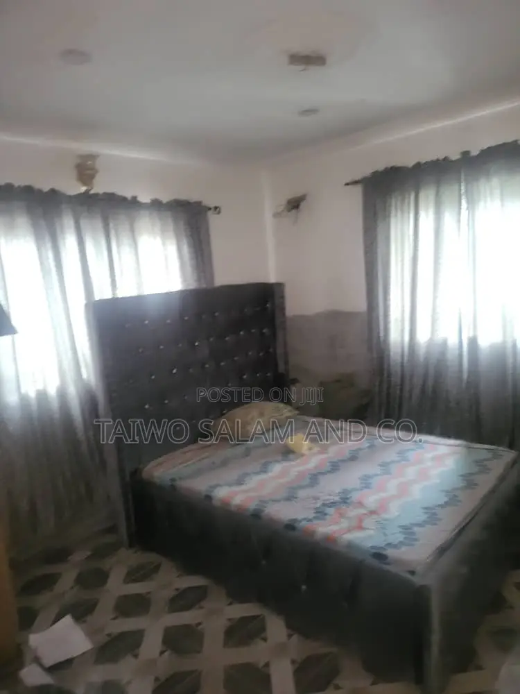 3bdrm Bungalow in Apata for sale in Apata