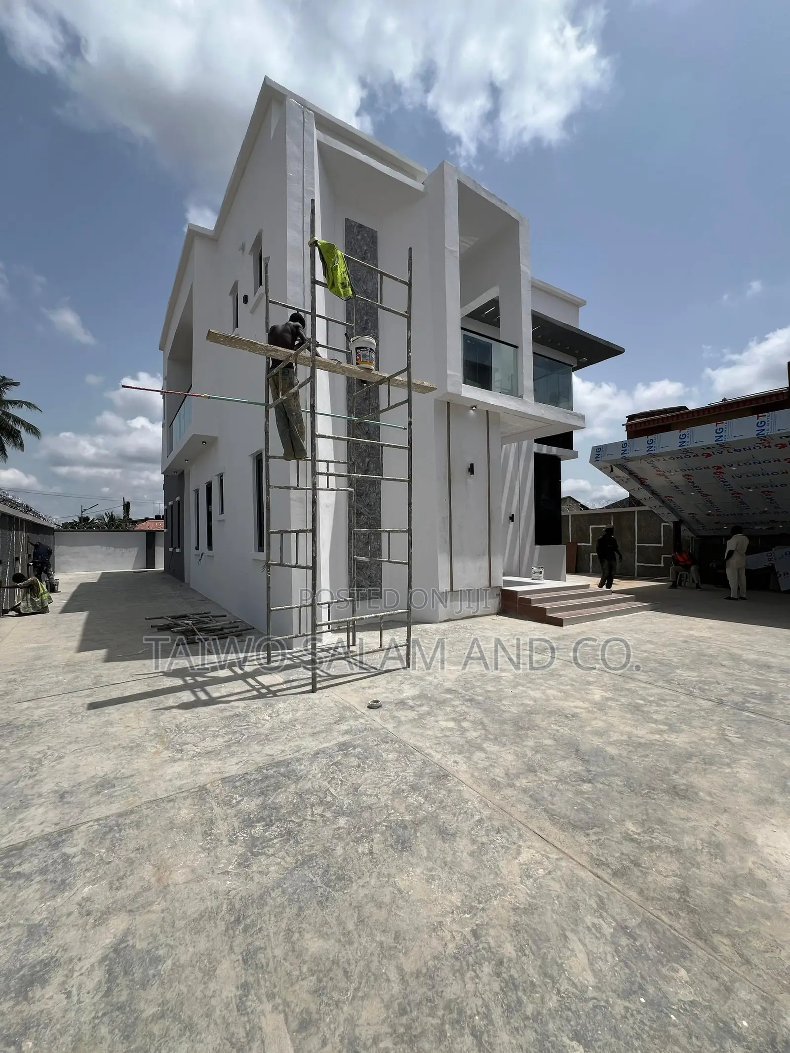 4bdrm Duplex in Oluyole Estate for sale in Oluyole Estate