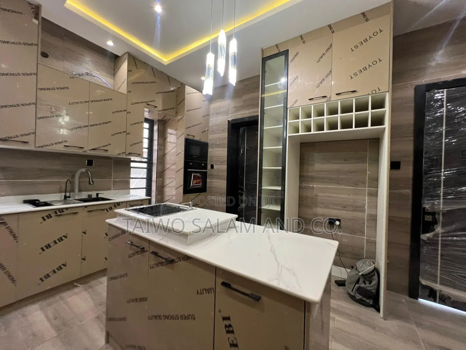 4bdrm Duplex in Oluyole Estate for sale in Oluyole Estate