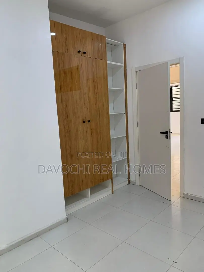 4bdrm Duplex in Orchid Road, Lekki Phase 2 for rent in Lekki Phase 2