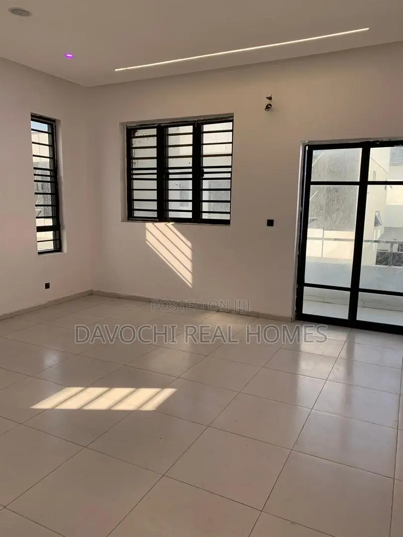 4bdrm Duplex in Orchid Road, Lekki Phase 2 for rent in Lekki Phase 2