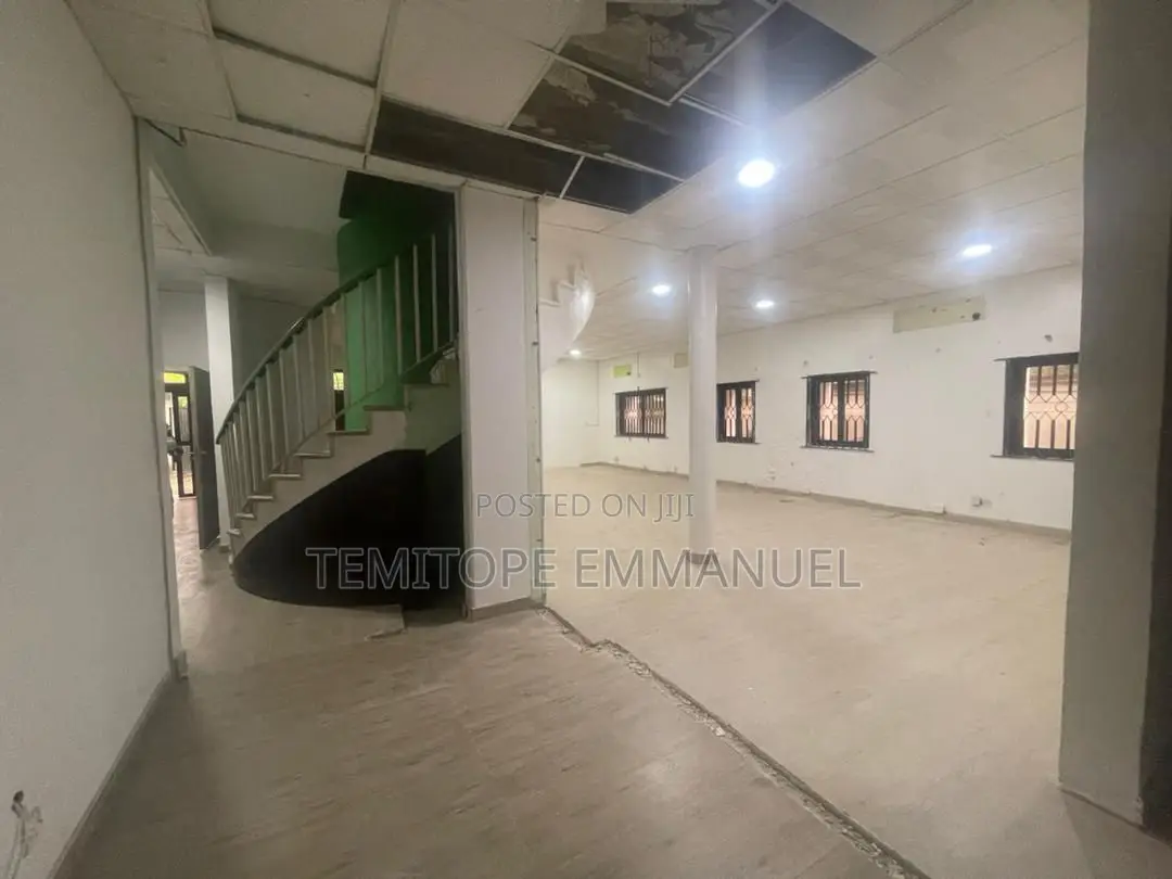 5bdrm Duplex in Lekki Phase 1 for rent in Lekki Phase 1