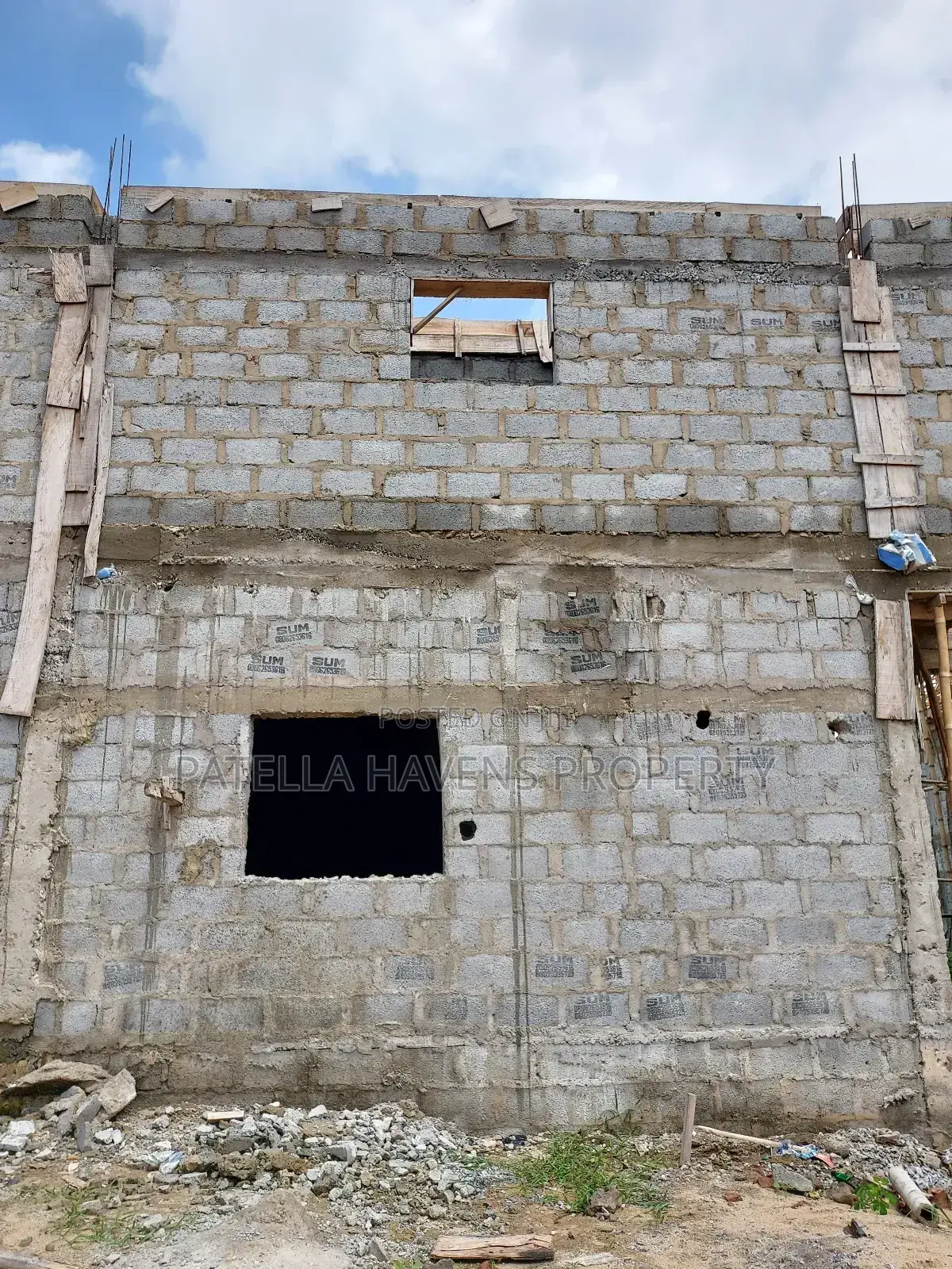 Kings Paxton Massionate in Galadimawa