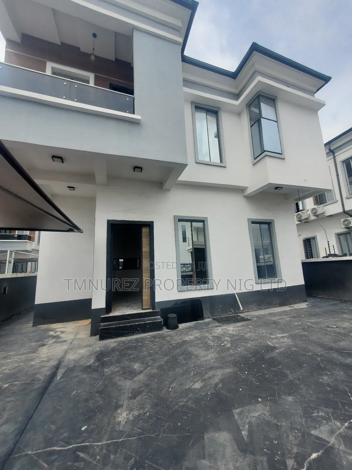 4bdrm Duplex in Royal Pine, Chevron for rent in Chevron