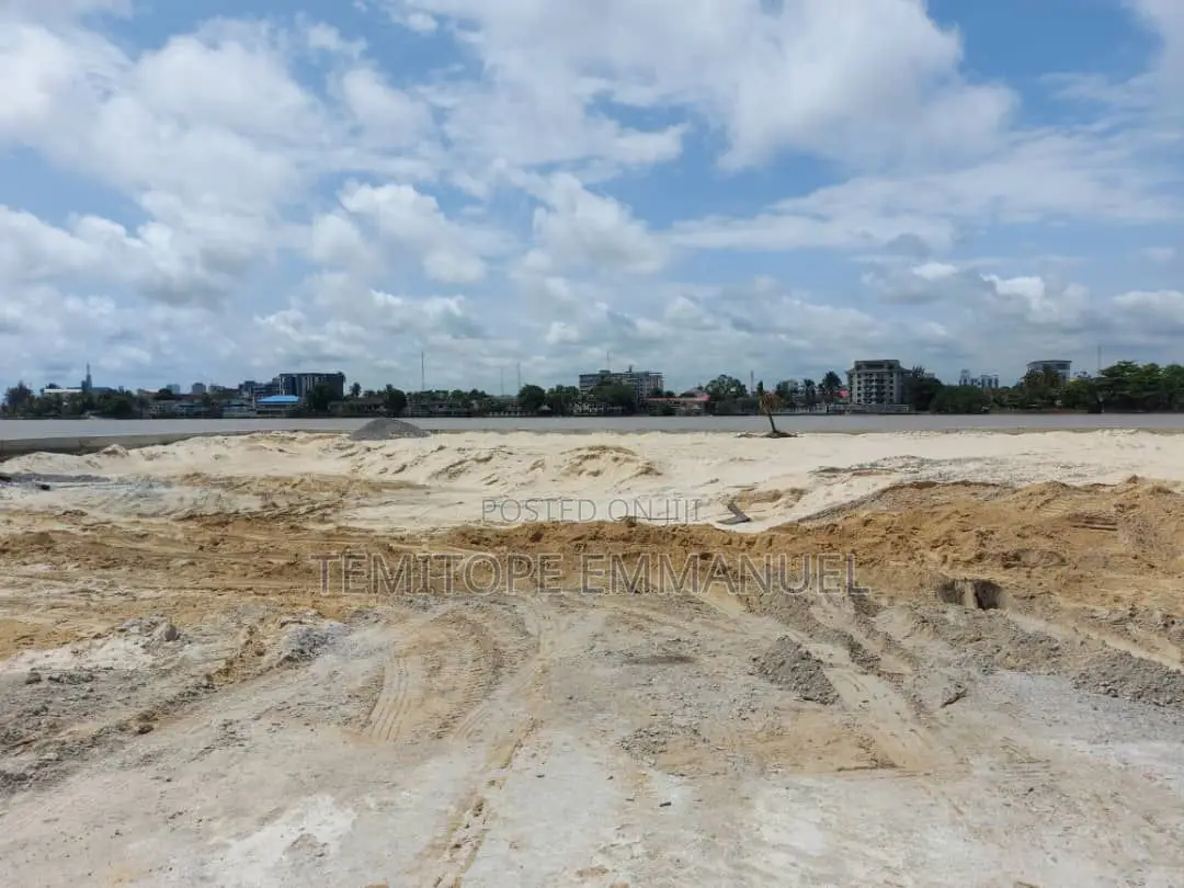For Saleproperty: Waterfront Land – 4,300sqm in Victoria Island Extension