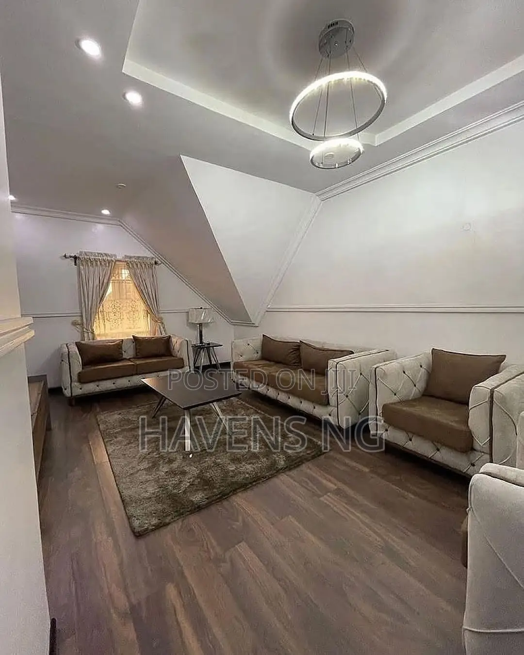 5bdrm Duplex in Eliozu for sale in Eliozu