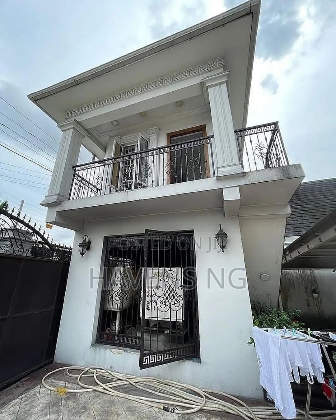 5bdrm Duplex in Eliozu for sale in Eliozu