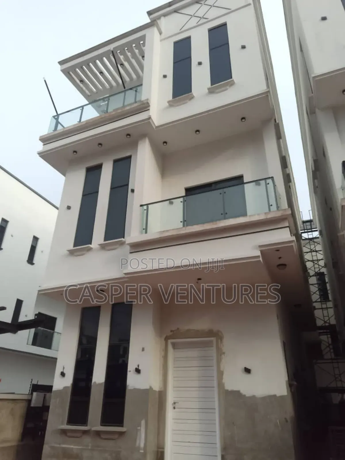 4bdrm Penthouse in Horizon, Lekki Phase 2 for rent in Lekki Phase 2