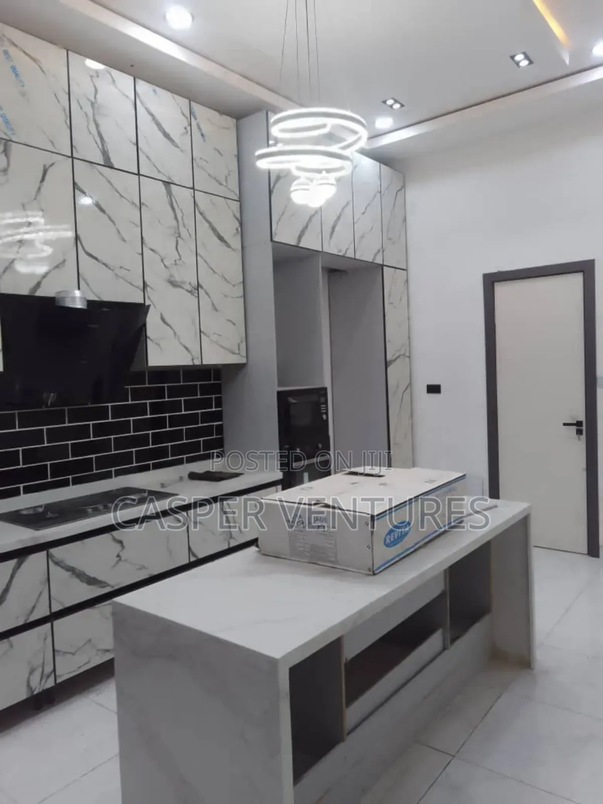 4bdrm Penthouse in Horizon, Lekki Phase 2 for rent in Lekki Phase 2