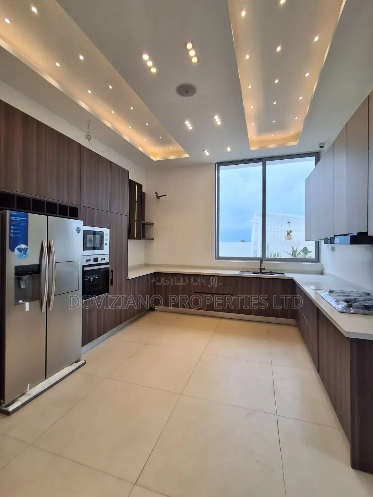 5bdrm Duplex in Osapa london for sale in Osapa london