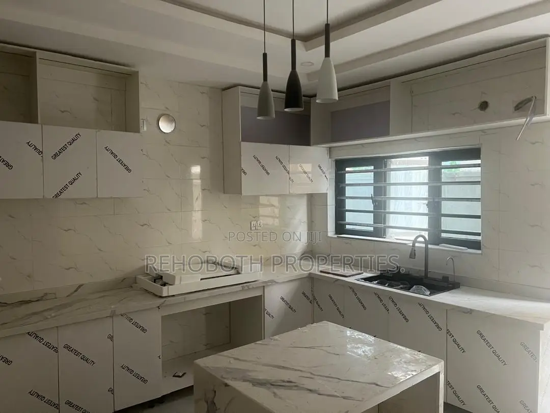 4bdrm Duplex in Broad Gate Estate, Ibadan for sale in Ibadan