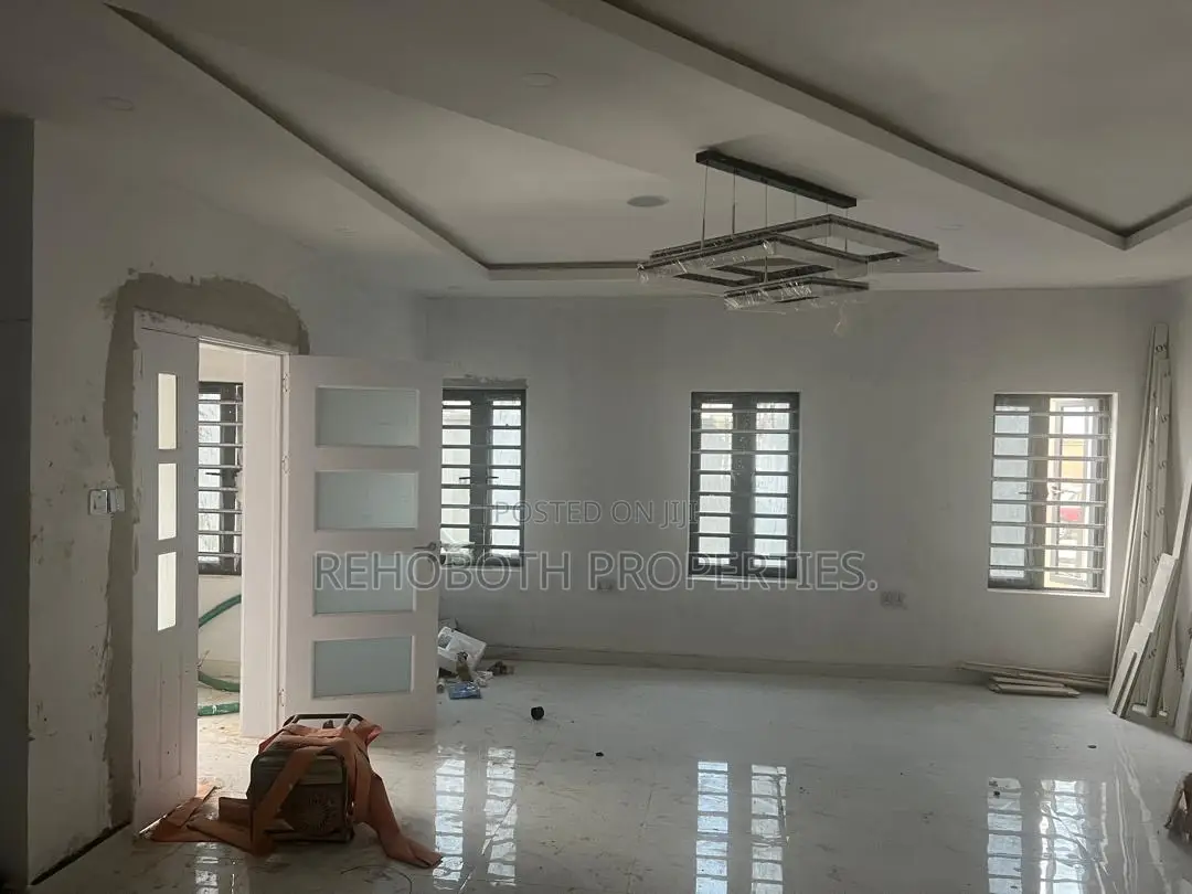 4bdrm Duplex in Broad Gate Estate, Ibadan for sale in Ibadan