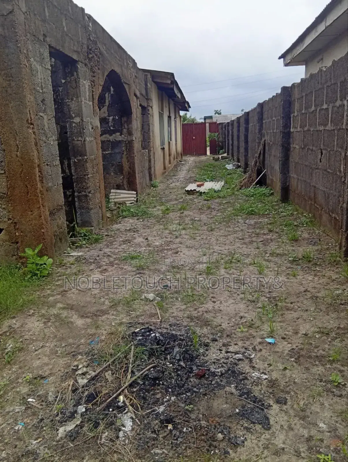 4bdrm Bungalow in Ijegamo Ijegun Lagos for sale in Ijegun