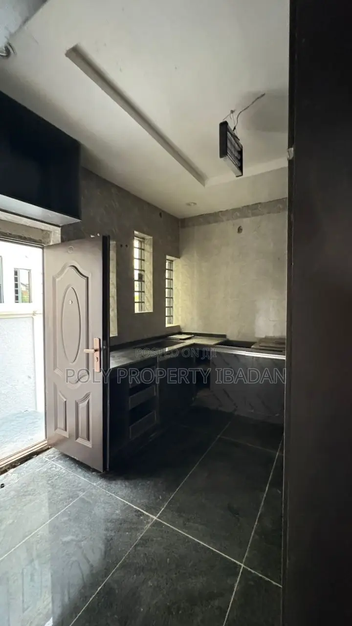 4bdrm Duplex in Ps Court, Ibadan for sale in Ibadan