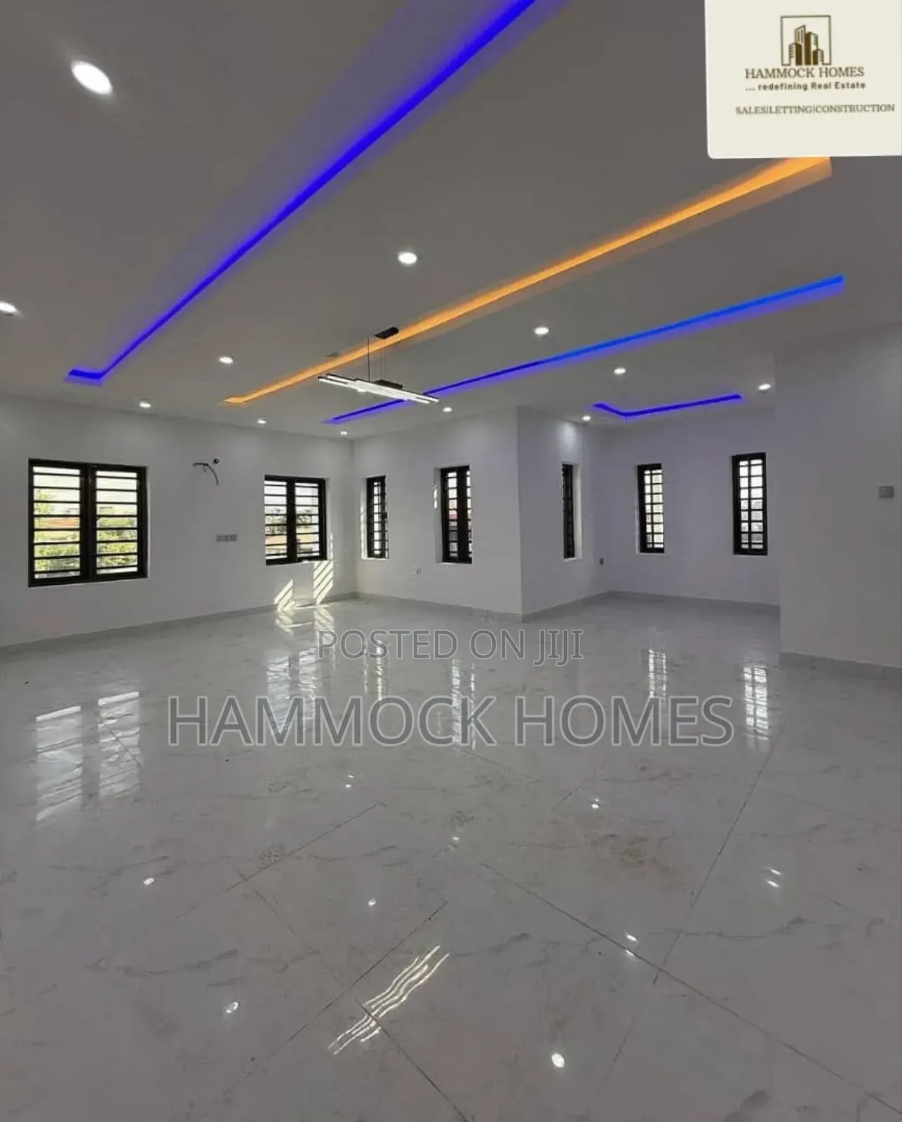5bdrm Duplex in Blue Gate Estate for sale in Oluyole Estate