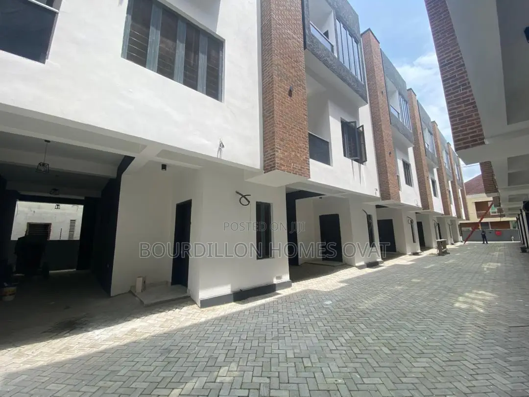 4bdrm Duplex in Lekki for sale in Lekki