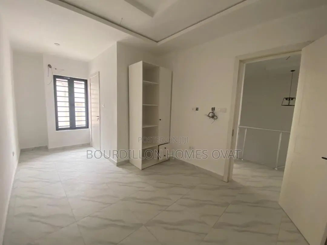 4bdrm Duplex in Lekki for sale in Lekki