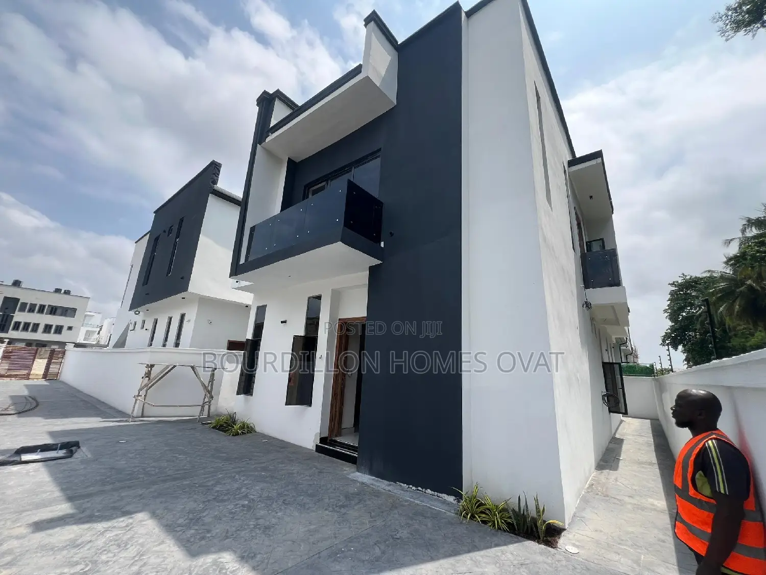 4bdrm Duplex in Lekki for sale in Lekki
