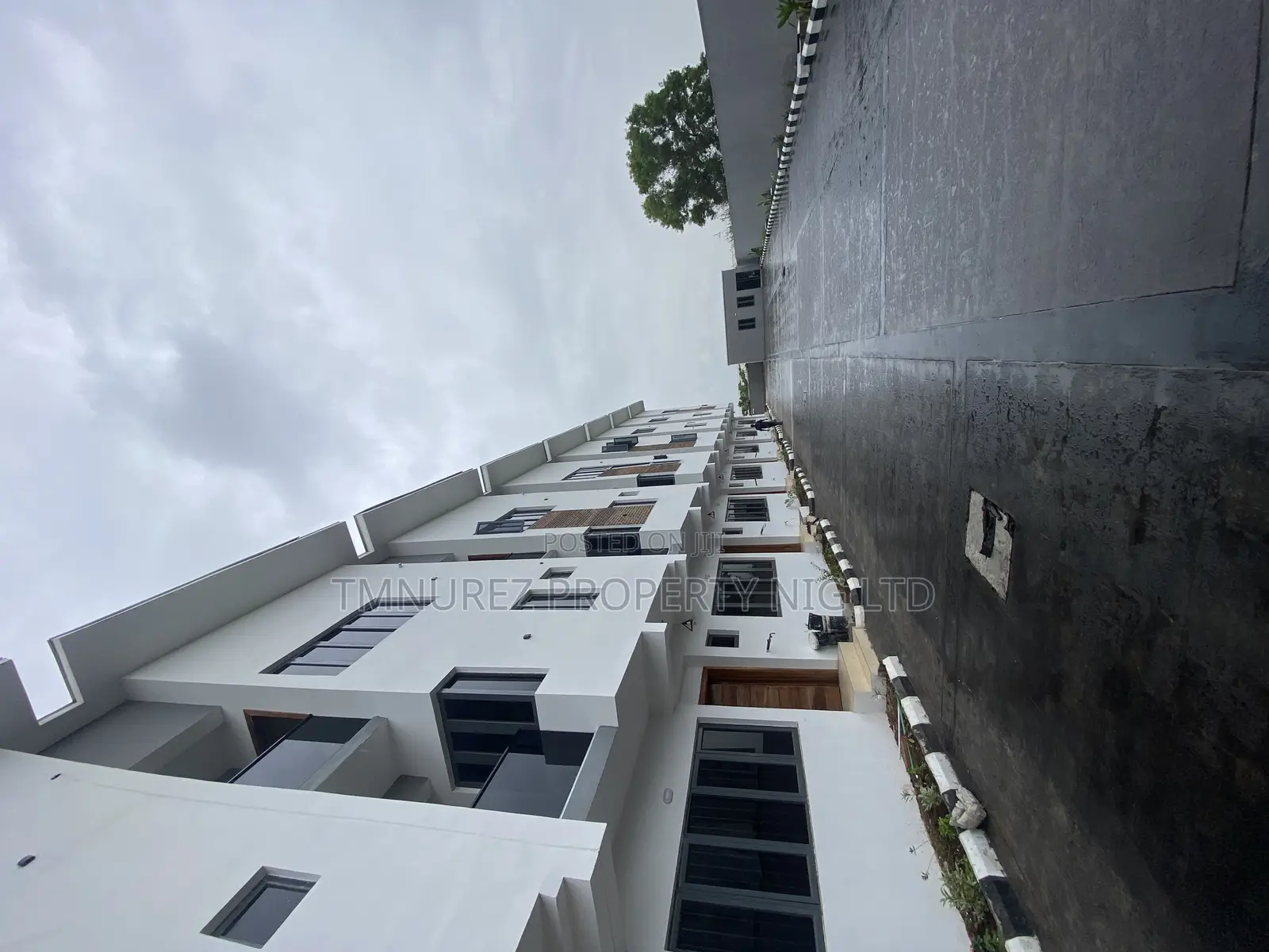 4bdrm Duplex in Lekki Phase 1 for rent in Lekki Phase 1
