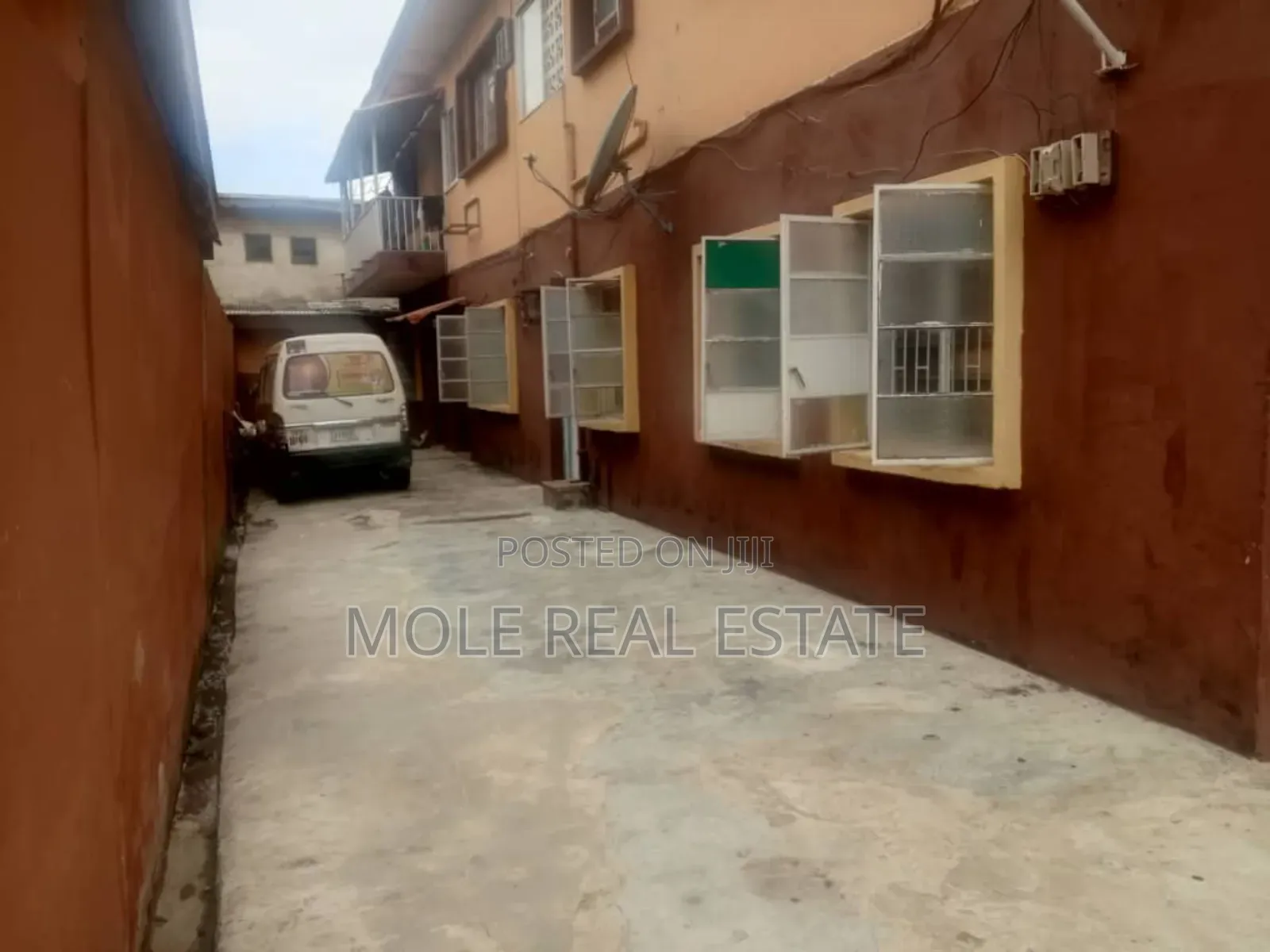 4bdrm Block of Flats in Oba Akran for sale in Oba Akran