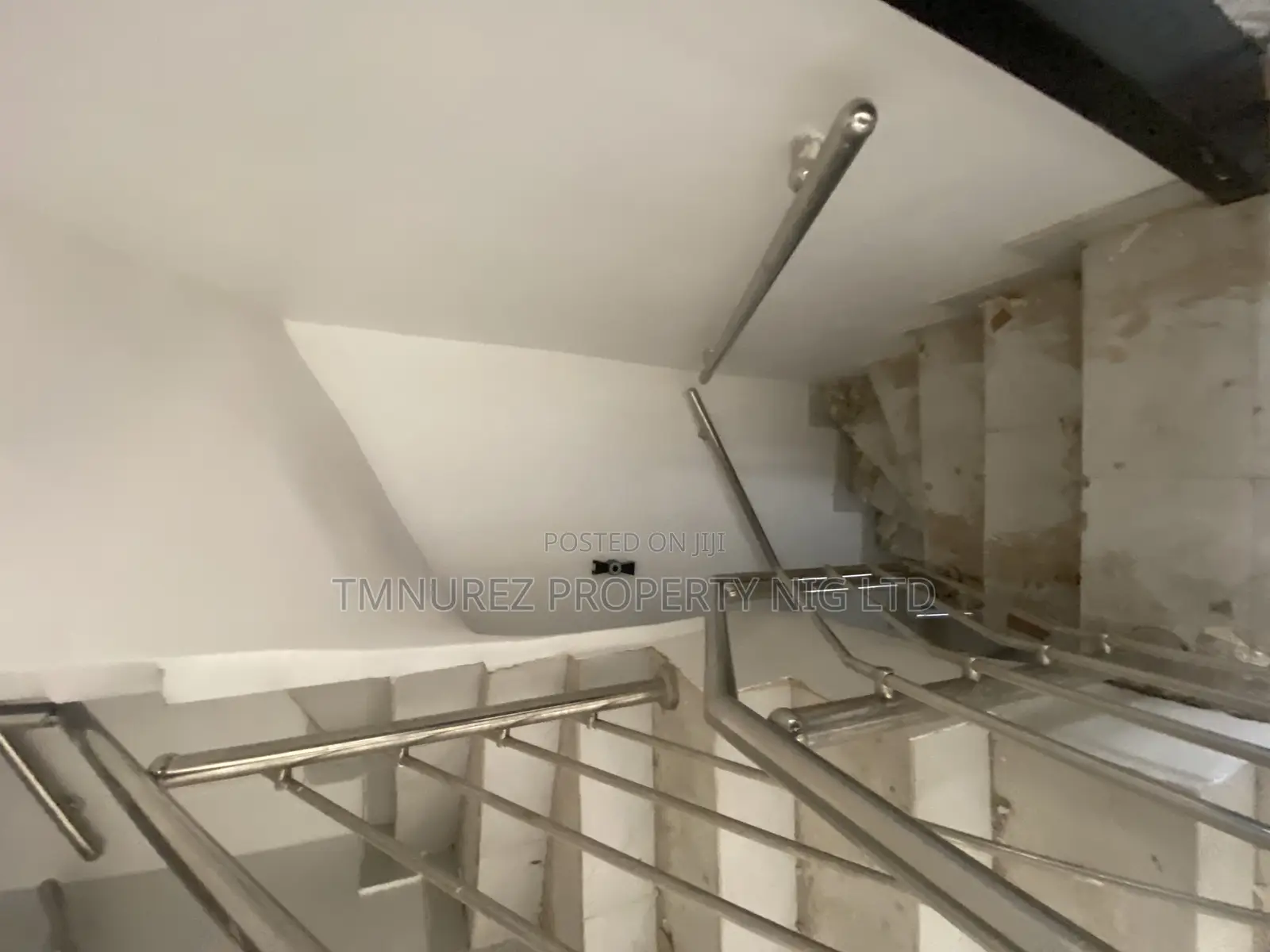 5bdrm Duplex in Osapa London for rent in Osapa london
