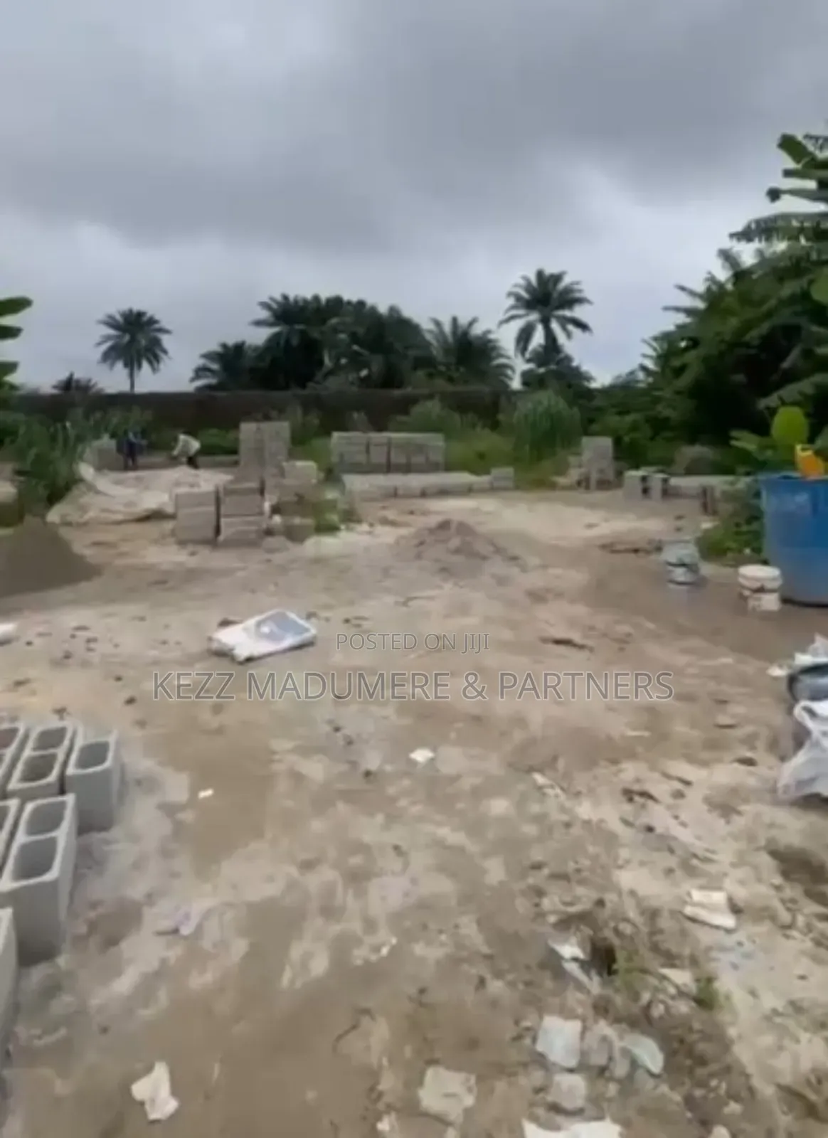 For Sale: 3 Eliozu Road Ph in Port-Harcourt