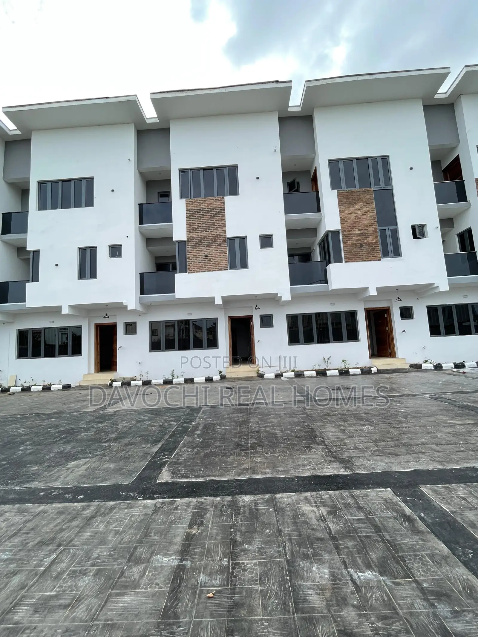 4bdrm Duplex in Lekki Phase1 for rent in Lekki Phase 1