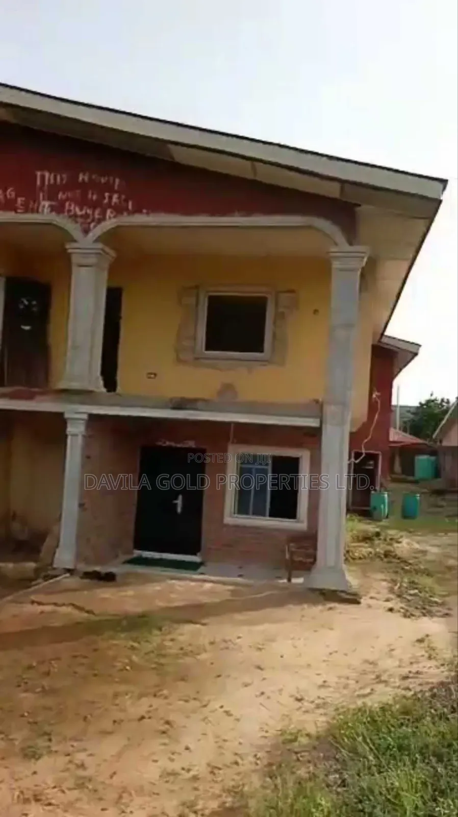 12bdrm Block of Flats in Benin City for sale in Benin City