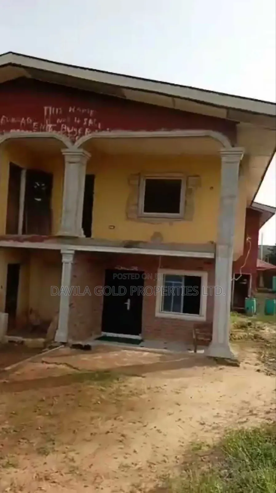 12bdrm Block of Flats in Benin City for sale in Benin City