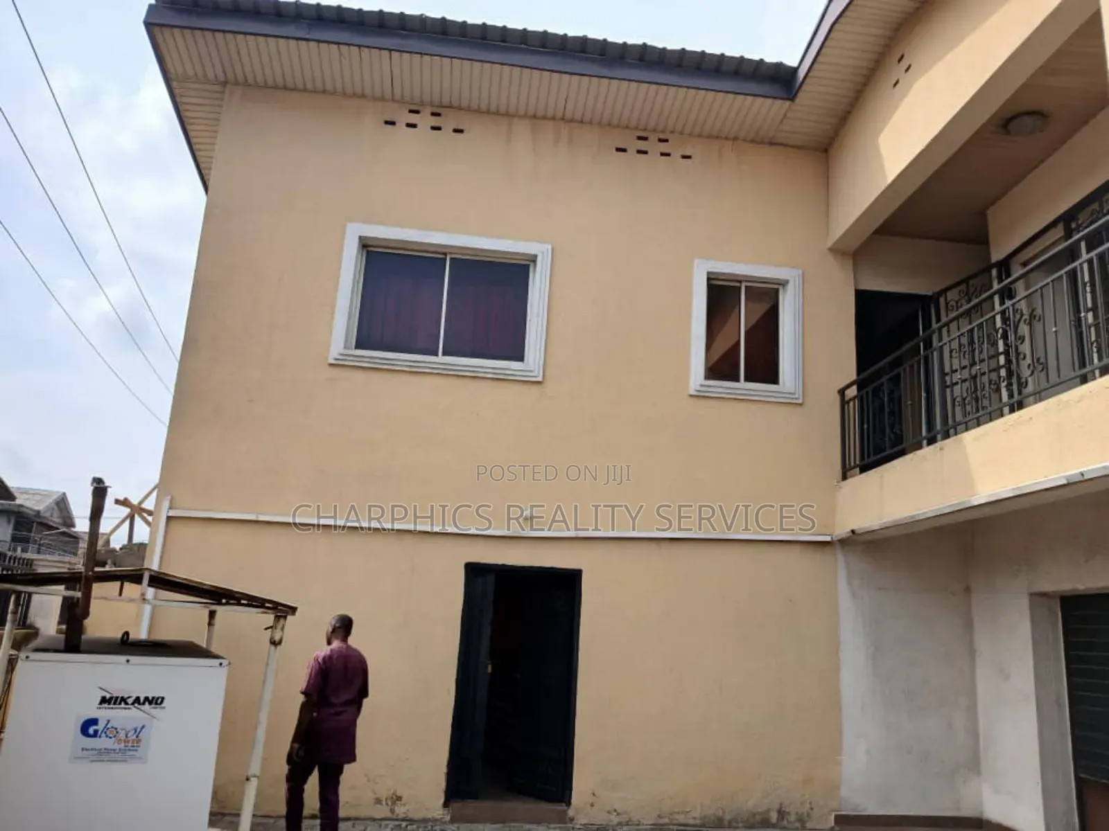 6bdrm Duplex in Surulere for sale in Surulere