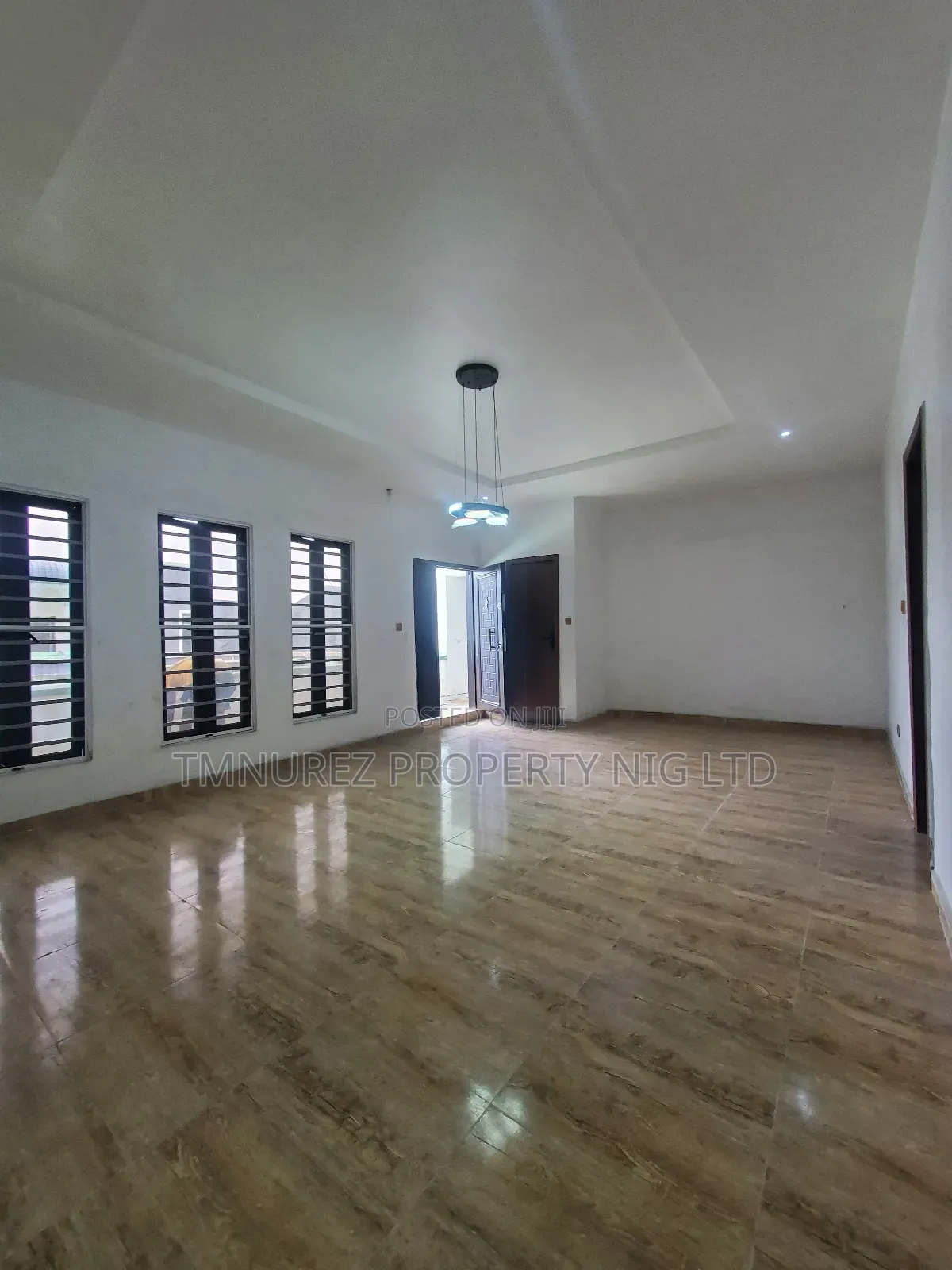 1bdrm Apartment in Dpk Estate, Chevron for sale in Chevron