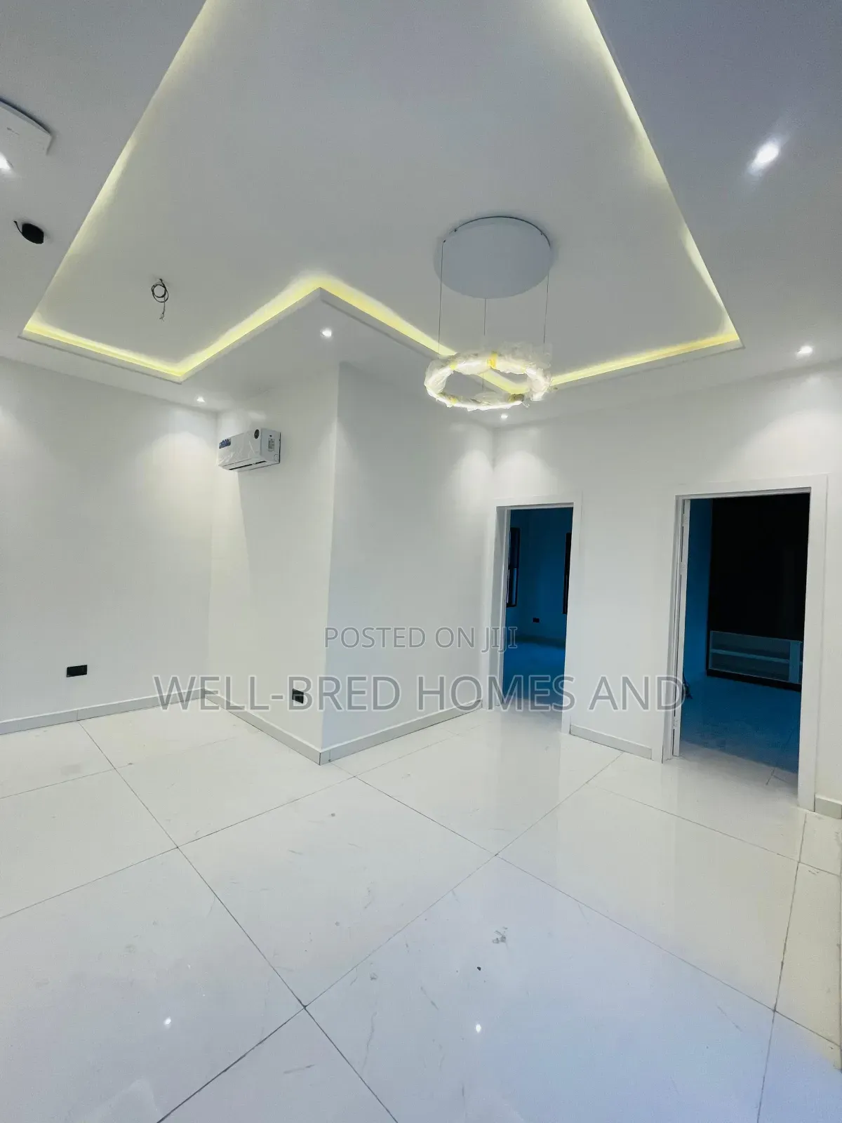4bdrm Duplex in Off Admiralty Way for sale in Lekki Phase 1