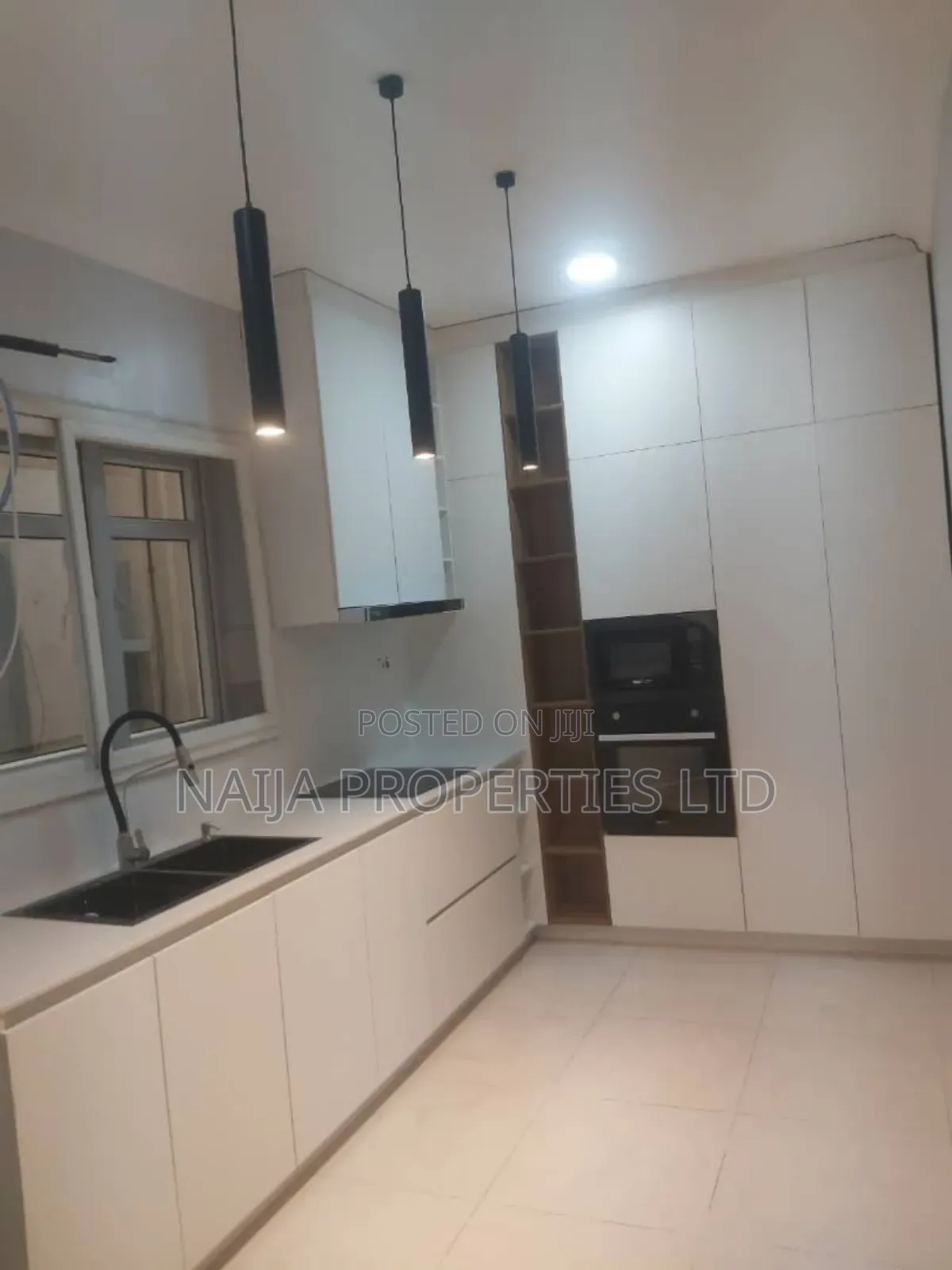 3bdrm Apartment in Ikate, Lekki for sale in Lekki