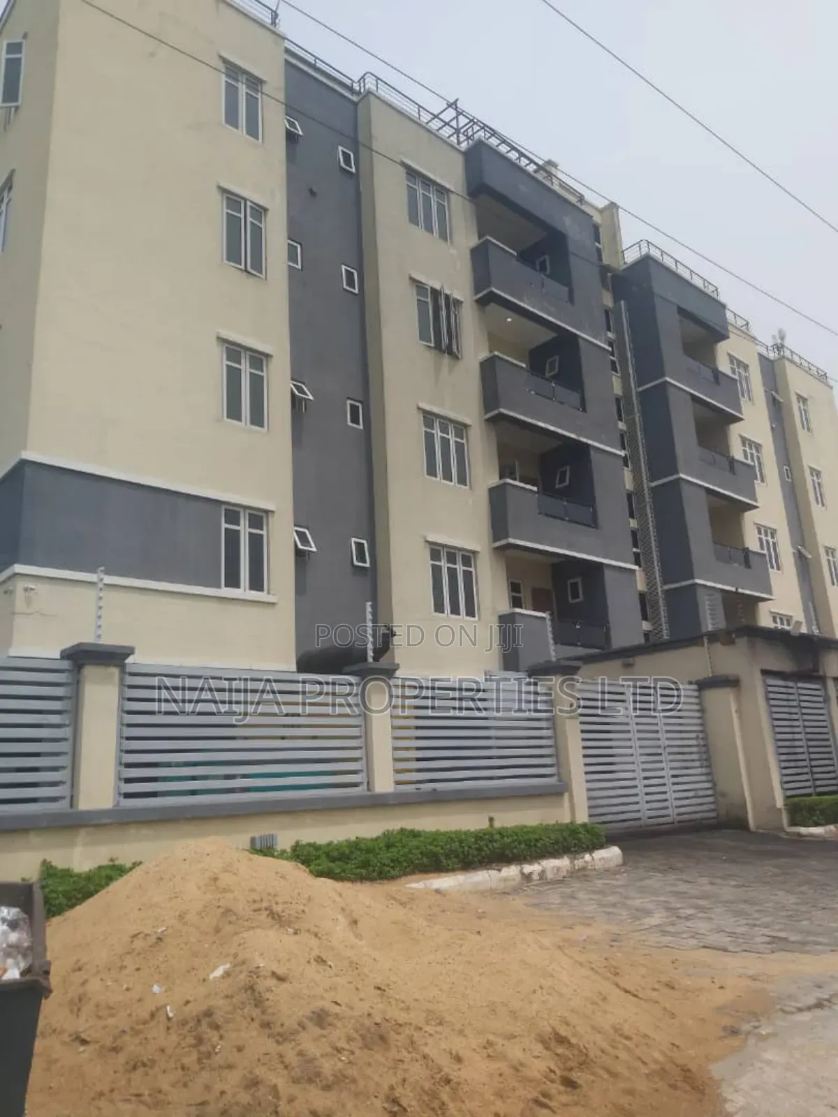 3bdrm Apartment in Ikate, Lekki for sale in Lekki