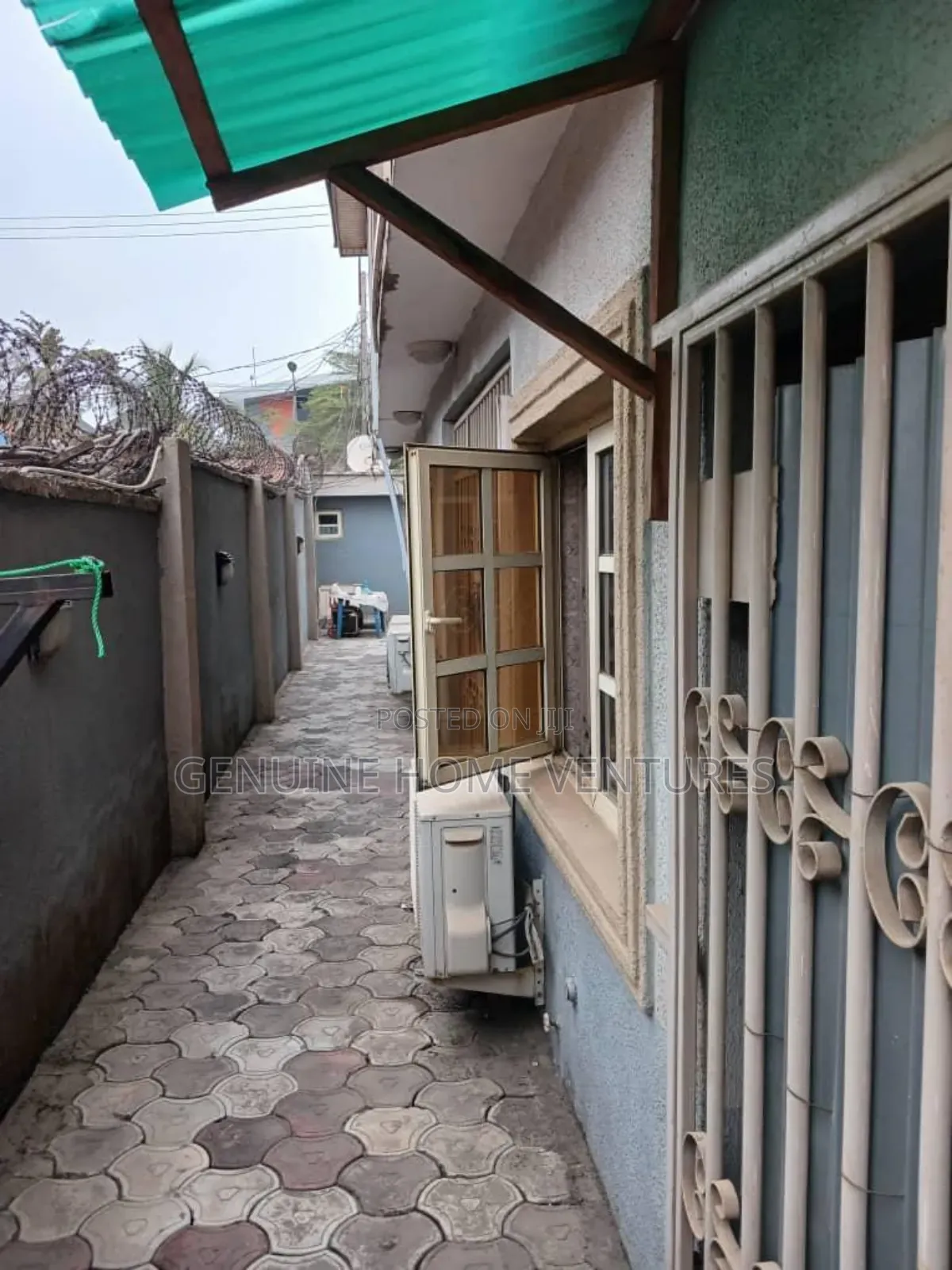 7bdrm Duplex in Omole Phase 2 for sale in Omole Phase 2