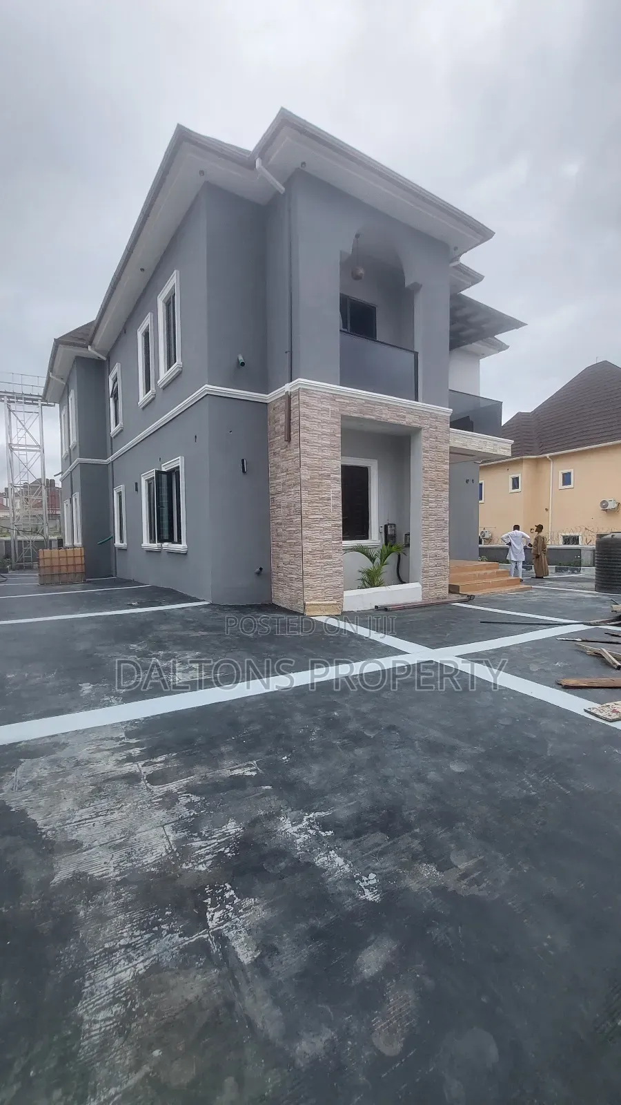 5bdrm Duplex in Penthouse Estate, Lugbe District for sale in Lugbe District
