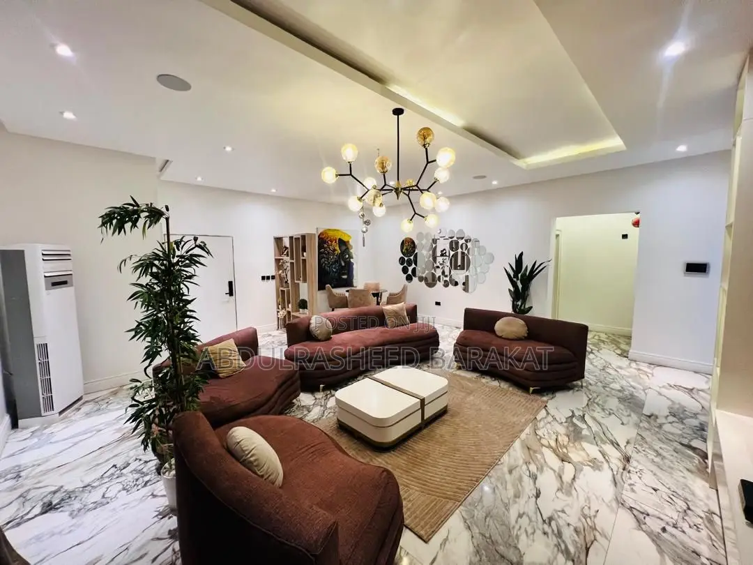 Luxury Two Bedroom Apartment in Jahi