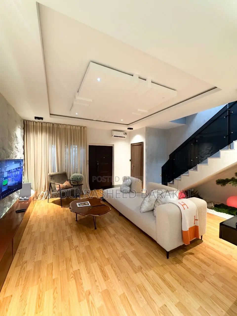 Luxury Two Bedroom Apartment in Durumi