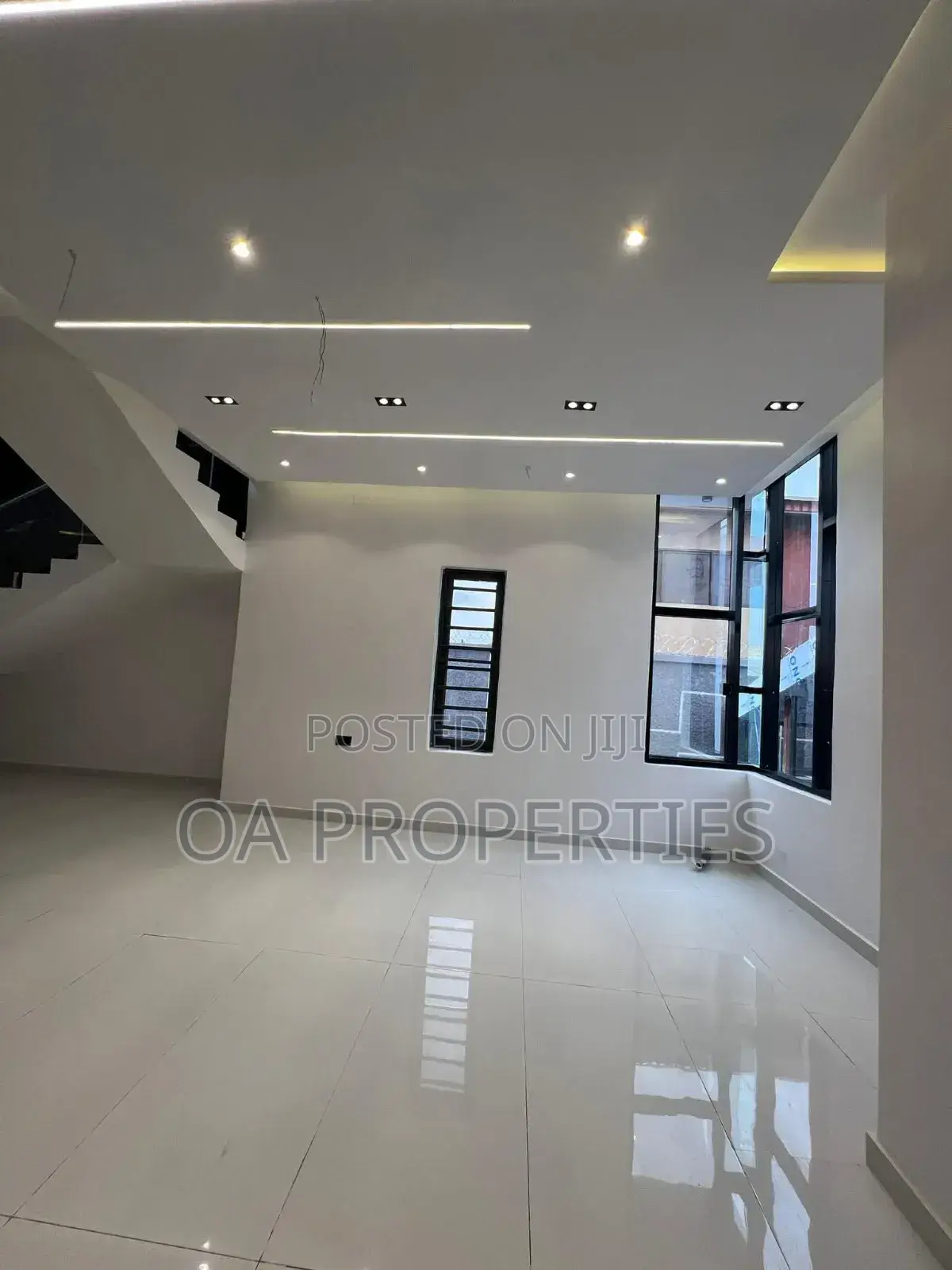 5bdrm Duplex in Aare, Oluyole for sale in Ibadan