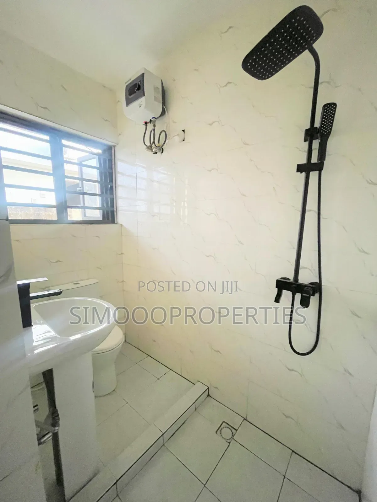 2bdrm Apartment in Cambarwall Courts for sale in Abijo