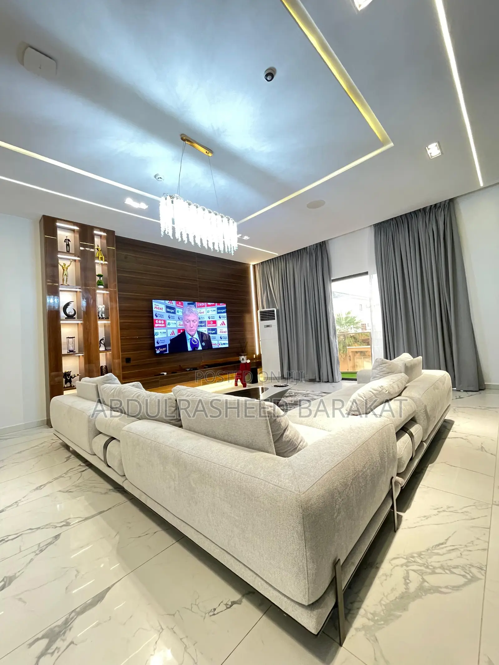 Brand New Four Bedroom With Pool Bathtub Gym City View Snooker Tennis in Lekki Phase 1
