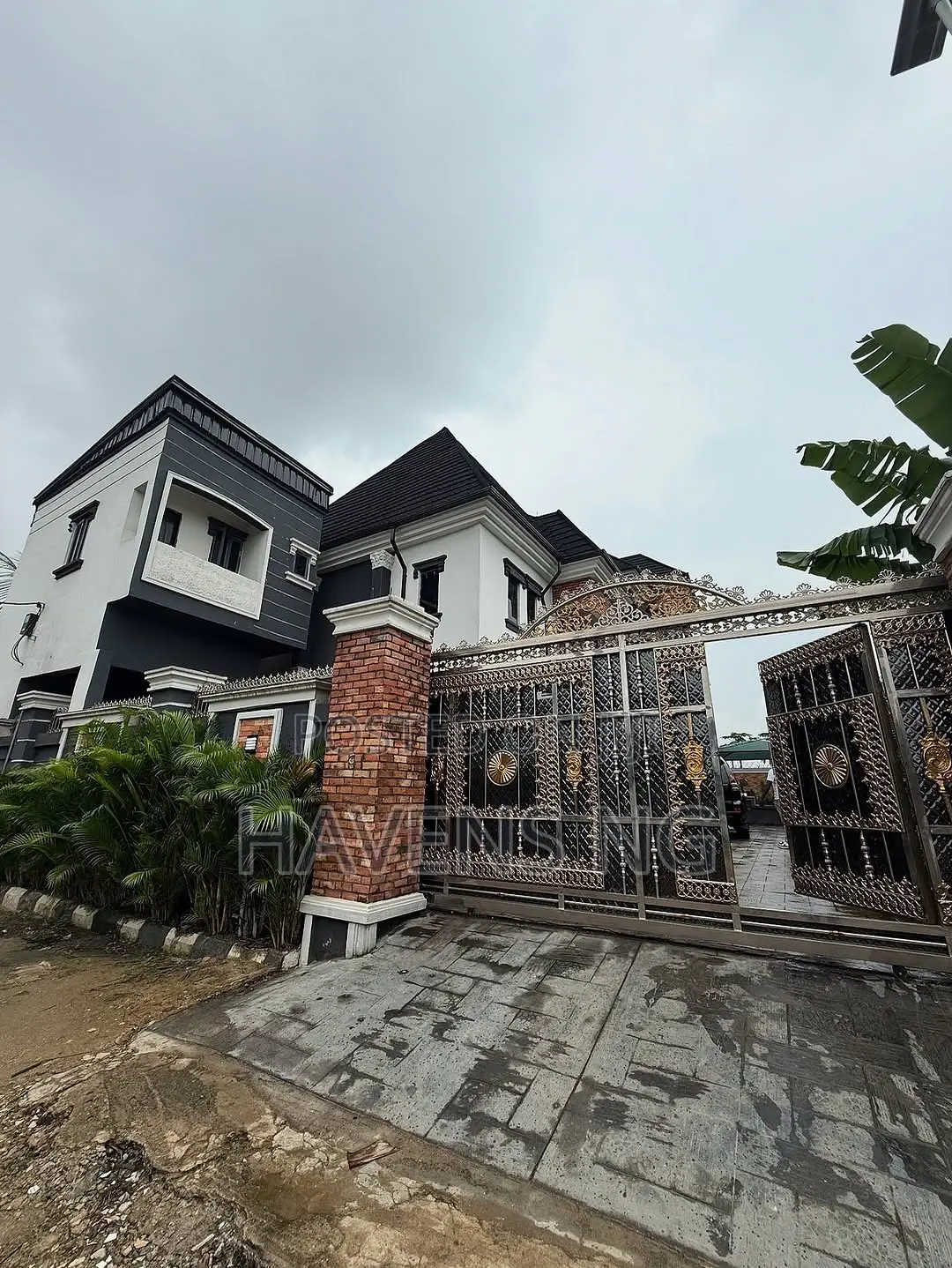 6bdrm Duplex in Rumuduru for sale in Rumuduru